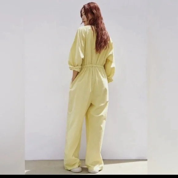 COPY - NWT ZARA Plunging V-Neck Jumpsuit Size Small - Picture 3 of 12